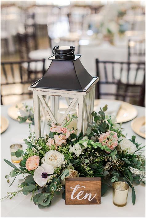 2030 Lantern Centerpieces With Flowers