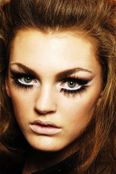 13 Best 60s Makeup Images On Pinterest Make Up Looks Retro Makeup