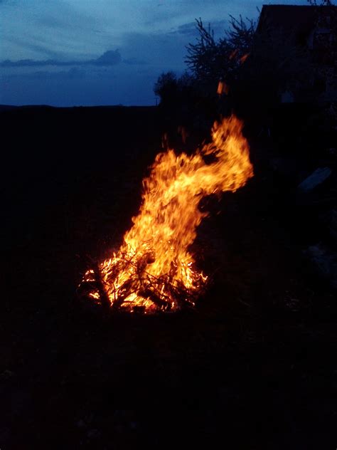 Fotos Gratis Madera Llama Fuego Amarillo Hoguera Quemar