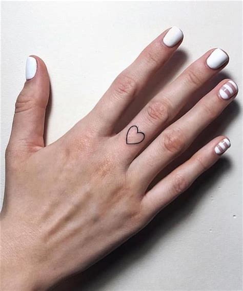 24 Simple Small Heart Tattoo Design For Woman On Valentine
