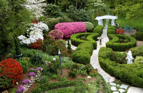 Similar properties near mount airy. Sobotta Manor Bed & Breakfast (Mt Airy, NC) - Resort ...