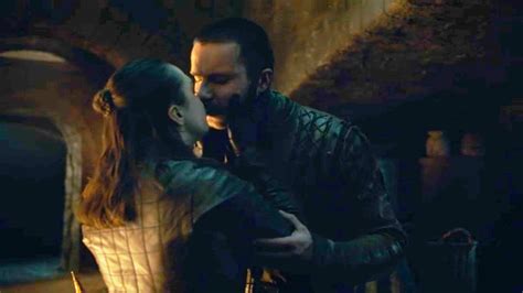 Game Of Thrones X Arya And Gendry Kiss Scene Arya Tells Gendry She Will Not Be Lady YouTube