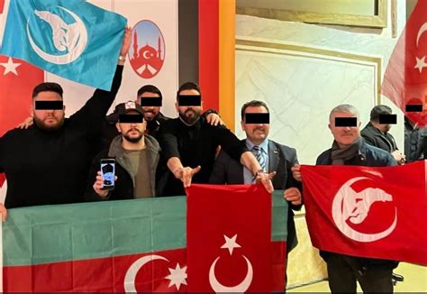 NRW: Hetzen Türken-Extremisten an Weihnachten? - DerWesten.de