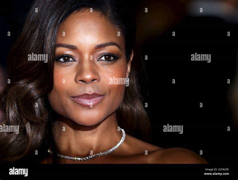 Naomie Harris Poses For Photographers On The Red Carpet At The World