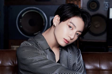 While rm's eyes and dimple had fans smitten, many couldn't hide their excitement over jungkook's eyebrow piercing. Big Hit Entertainment Releases New Concept Photos for BTS Member Jungkook | Glitter Magazine
