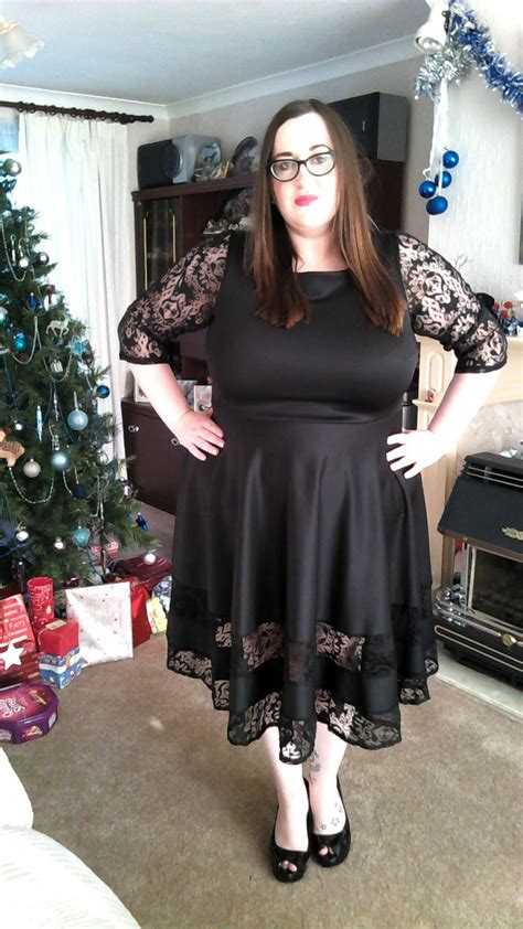 12 Days Of Christmas Dresses 8 Does My Blog Make Me Look Fat