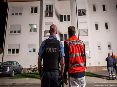 إصابة خمسة لاجئين بينهم سوريين في حريق بأحد مباني اللاجئين في ألمانيا شبكة شام الإخبارية