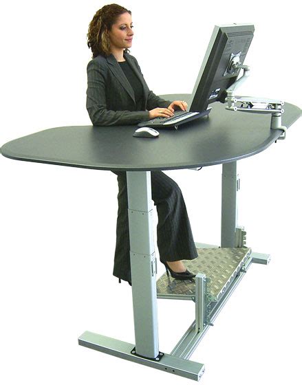 The best standing desks for your home or office space. green living Standing desk