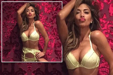 Nicole Scherzinger Strips To Her Bra And Knickers And Proves She S All