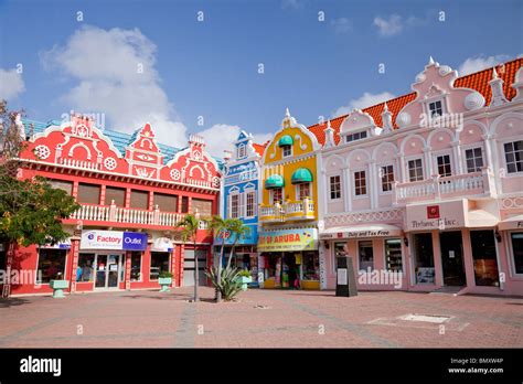 Las Calles Con Arquitectura Holandesa En Oranjestad Aruba Antillas