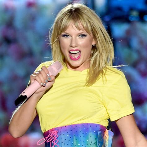 Taylor Swift Shakes Off Scooter Braun Drama At Prime Day Concert E