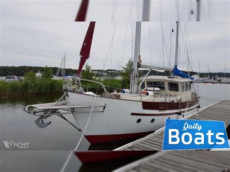 Purchase liveable sailboats, and powerboats for fishing, cruising and water sports. Buy Fisher 37 | Fisher 37 for sale