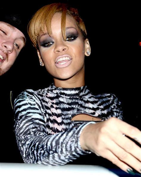 Rihanna Slams Herpes Rumours Ok Magazine
