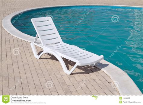 140 Swimming Pool Empty Resting Chair Photos Free