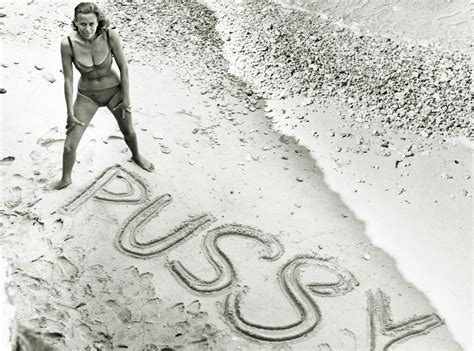 Honor Blackman In Goldfinger From James Bond Behind The Scenes E News