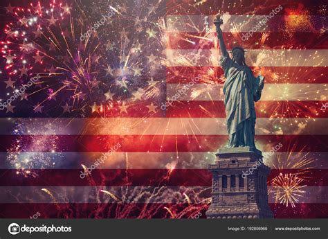 4th July Concept Statue Liberty Fireworks Stock Photo By ©maglara 192856966