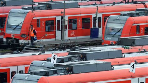 Das müssen bahnreisende nun wissen i welt newsden fahrgästen der deutschen bahn drohen . Gewerkschaft: Vorerst kein Warnstreik bei der Bahn ...