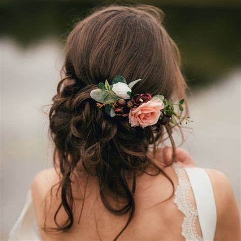 30 Elegant And Graceful Wedding Hairstyles With Flowers