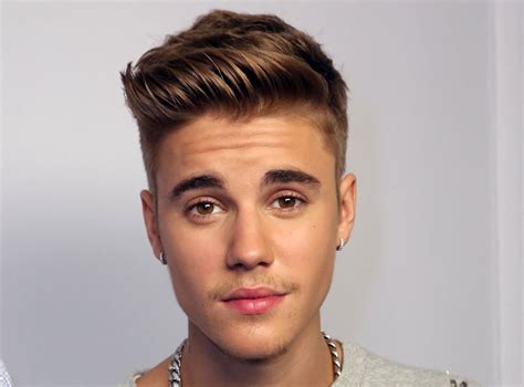 Justin Bieber Wiki 2021 Net Worth Height Weight Relationship And Full