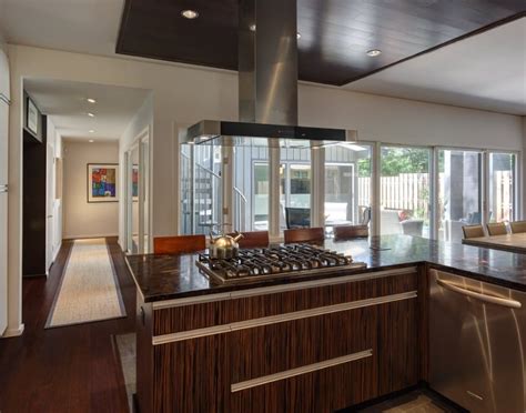 Remodelar casa pequeña y antigua para hacerla moderna | Construye Hogar