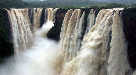 Top 10 Most Beautiful Waterfalls In India Hubpages