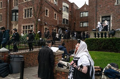 Tunnel Under Brooklyn Synagogue Left 2 Buildings Unstable, Officials