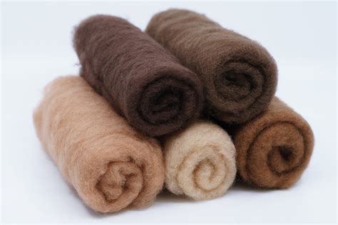 Carded New Zealand Wool Collection Medium To Dark Skin Tones For Wet