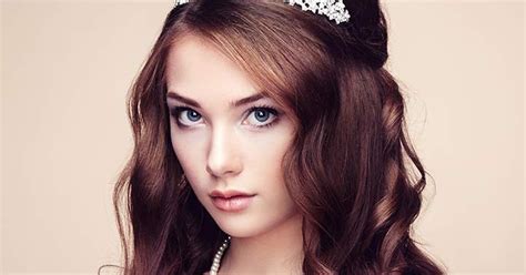 Best Hair Colors For Cool Skin Tone Blue Eyes