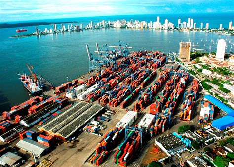 William dau chamat en discurso de posesión miércoles, 01 de. Colombia is Panama's fiercest ports rival, canal ...