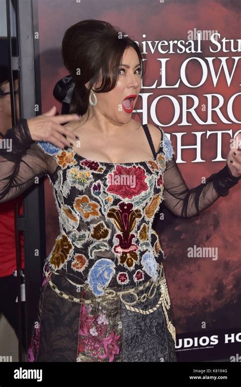 Jennifer Tilly At The Opening Of The Halloween Horror Nights In In