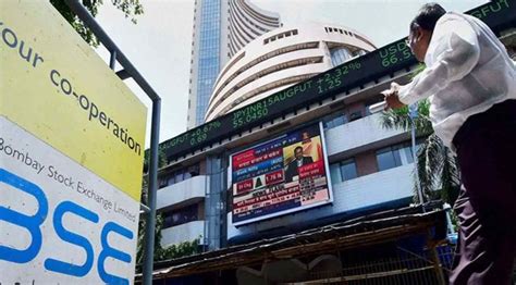 Nifty Closes Near 17 500 Sensex Gains Over 650 Points In Closing Trade Ahead Of Rbi Mpc S