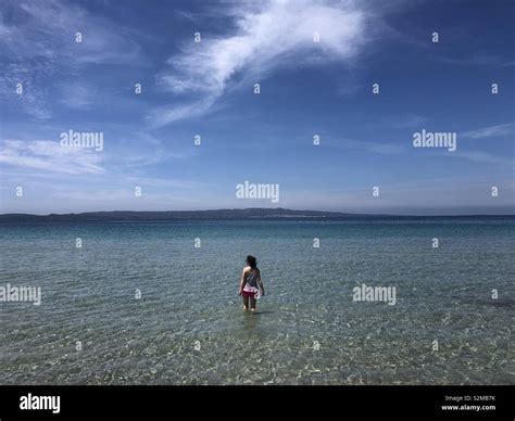Skinny Dipping Fotos Und Bildmaterial In Hoher Auflösung Alamy
