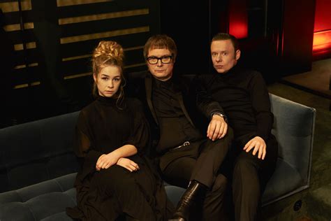 Hooverphonic will represent belgium at the eurovision song contest 2021 in rotterdam with the song the wrong place. HOOVERPHONIC - Paard