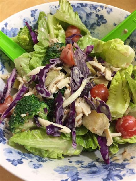 Nah di bawah ini lima inspirasi kreasi resep salad sayur untuk. Resepi Salad (Sihat dan Menyelerakan!) - Bidadari.My