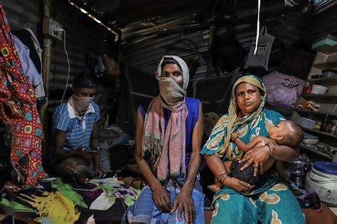 In Pictures Lockdown Adds To Indias Slum Dwellers Woes India News