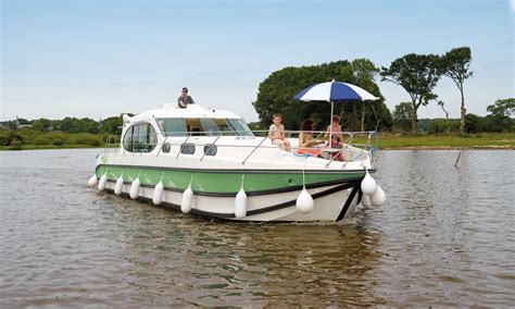 Elektro Hausboot Hausboote Mit Elektrischem Antrieb Im Elsass