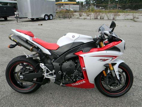 Buy 2009 Yamaha Yzf R1 Sportbike On 2040 Motos