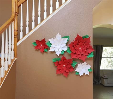 Impeccable Christmas Wall Decoration Ideas For This Festive Season