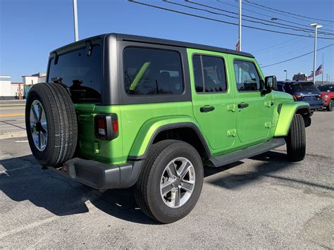 Pre Owned 2019 Jeep Wrangler Unlimited Sahara 4wd