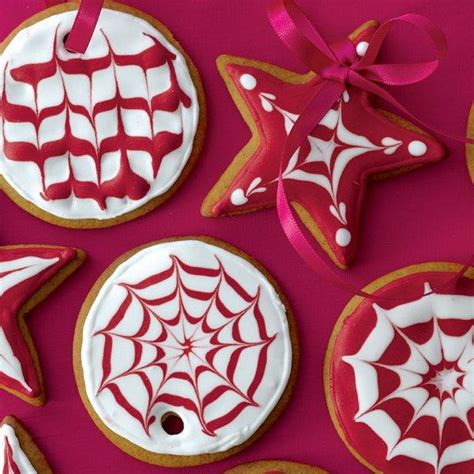 Royal icing creates a smooth surface on decorated cookies. Chatelaine Cookies: How to decorate cookies with royal ...