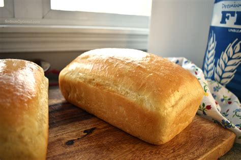 Making homemade bread from self raising flour or self rising flour is quite tricky and many bakers will tell you it is impossible. Bread Made With Self Rising Flour Recipe / 211 easy and ...