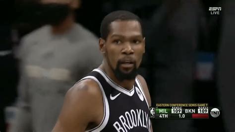 Kevin Durant Hits Crazy Fadeaway Game Tying Shot With 1 Second Left😲