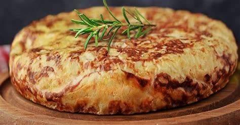 Receta De Tortilla Española Con Chorizo Y Queso Así Puedes Prepararla