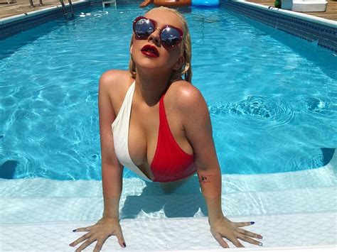 Christina Aguilera Swimsuit Thefappening