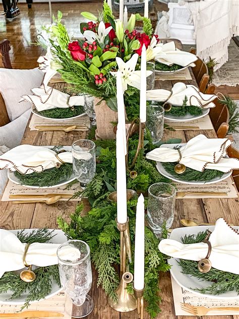 How To Make Elegant Christmas Table Decor In 3 Easy Ways Robyns