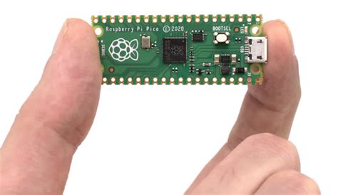 Introducing The Raspberry Pi Pico Microcontroller Iot Tech Trends Vrogue
