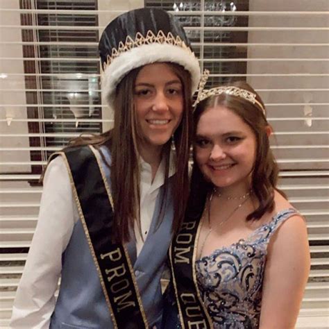 Arguments Develop In Ohio School As A Lesbian Couple Gets Crowned At The Prom In 2021 Lesbian