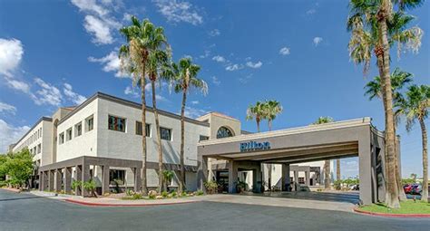 Hotels Near Phoenix Sky Harbor Airport With Shuttle Service Hotel In One