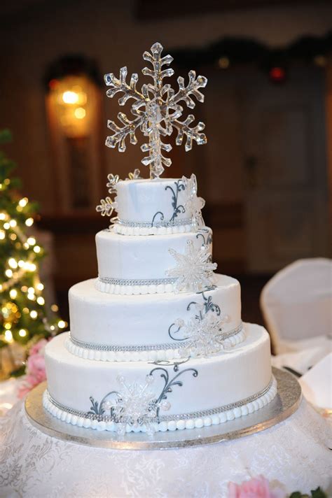 Winter Wedding Cake Ideas Christmas Wedding Cakes Winter Wedding Cake