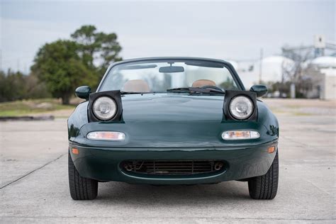 We've gathered more than 5 million images uploaded by our users and sorted them by the most popular ones. 1991 Mazda MX-5 Miata Image - ID: 304238 - Image Abyss
